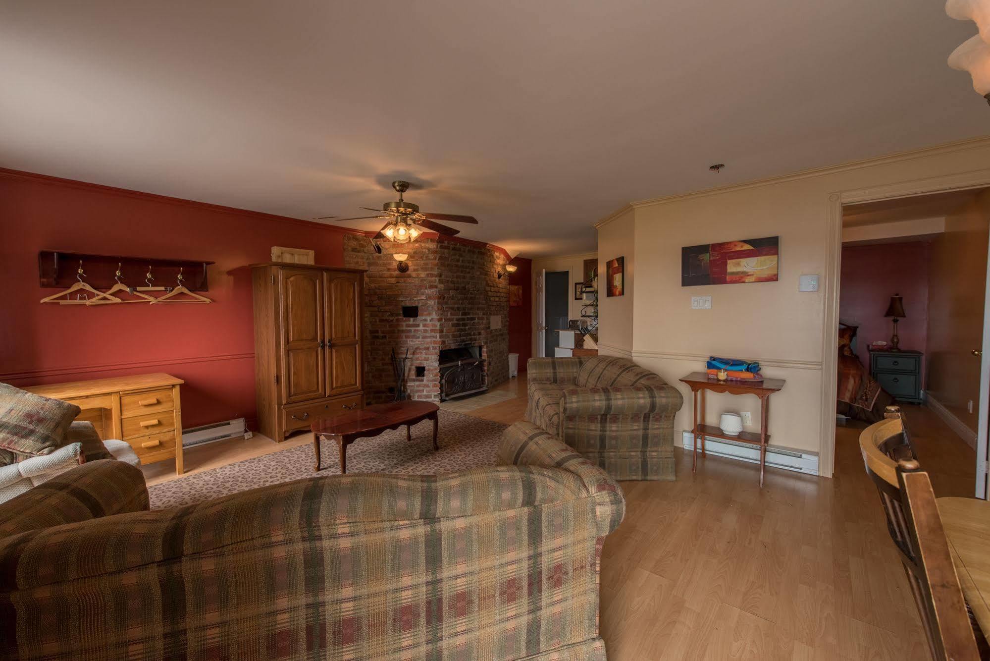 Nominingue Auberge Villa Bellerive מראה חיצוני תמונה