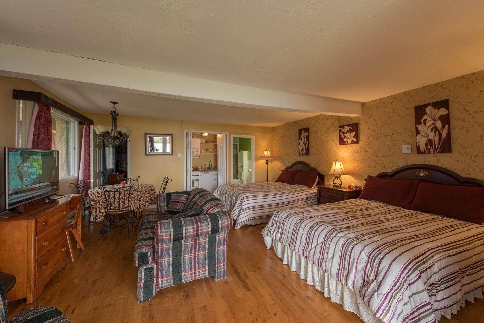 Nominingue Auberge Villa Bellerive מראה חיצוני תמונה